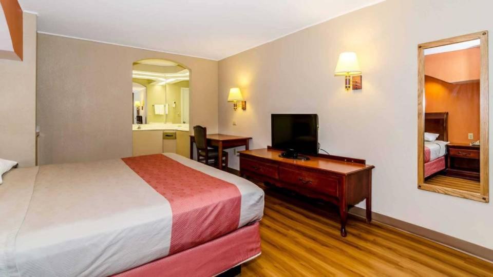 Motel 6-Newark, De Zewnętrze zdjęcie