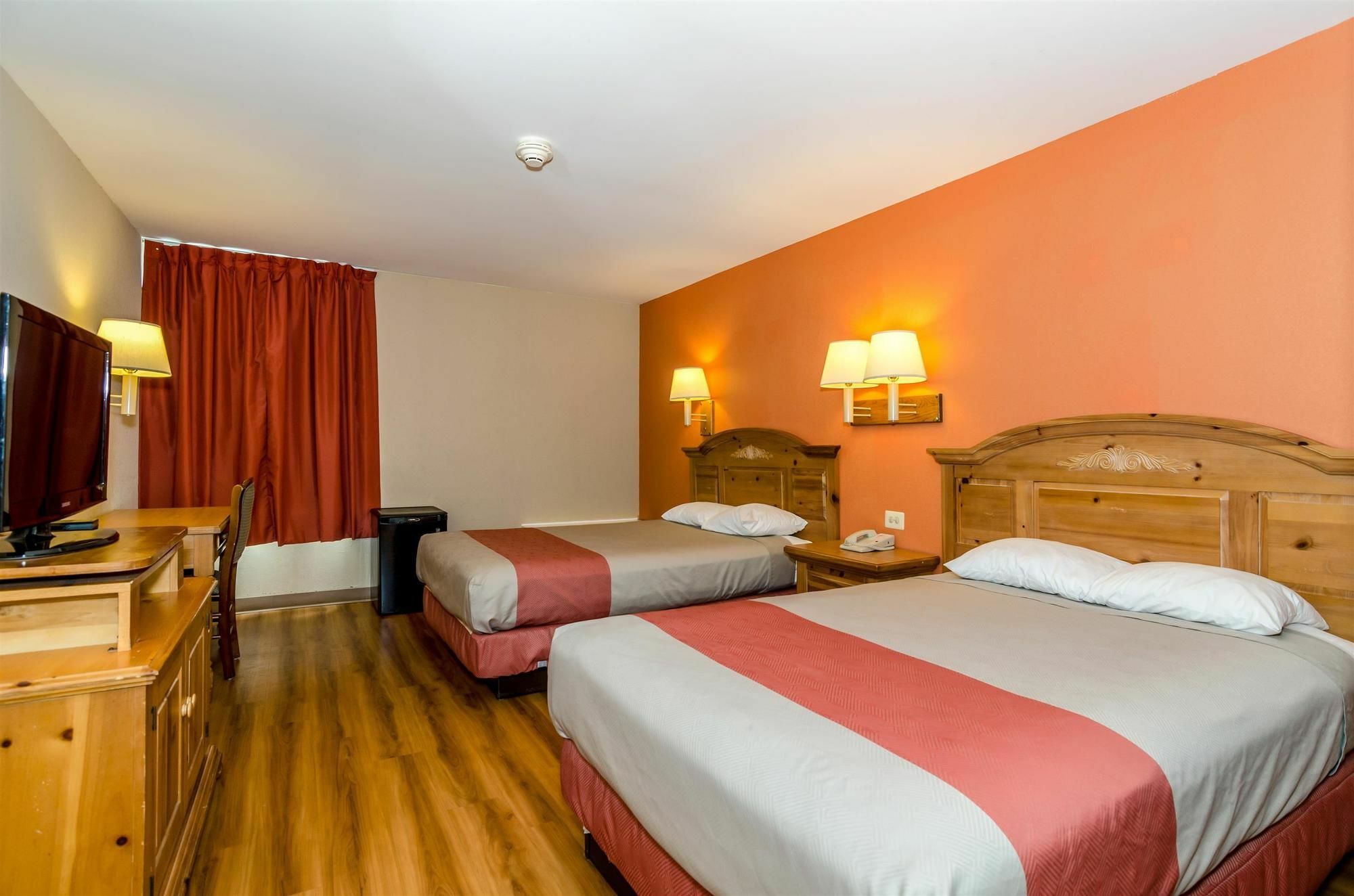 Motel 6-Newark, De Zewnętrze zdjęcie